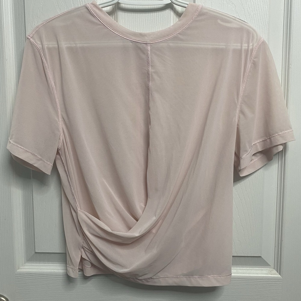 LuLulemon Womens Lightweight Mesh Yoga Sheer Strawberry Milkshake Crop Top Sz.6